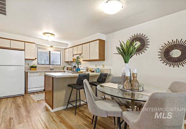 1974 E Old Saybrook Ln, Boise, ID 83706