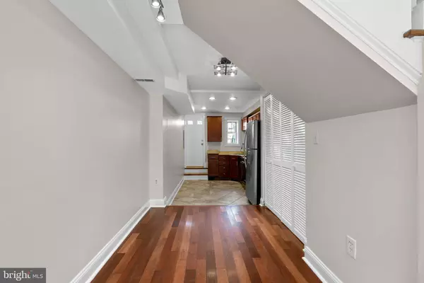 2428 FOSTER AVE, Baltimore, MD 21224