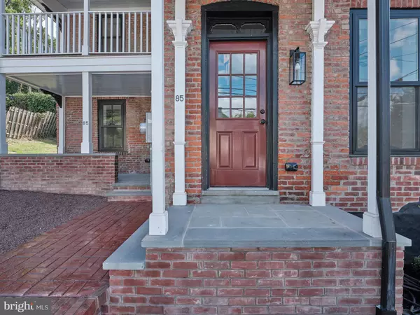 85 SWAN ST, Lambertville, NJ 08530
