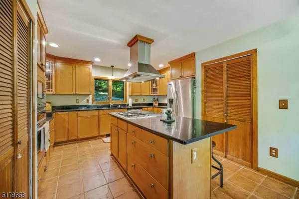 7 Kenosha Rd, Vernon Twp., NJ 07422