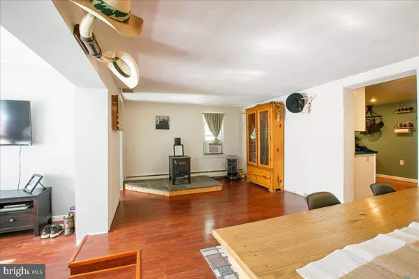 789 FISHING CREEK RD, New Cumberland, PA 17070