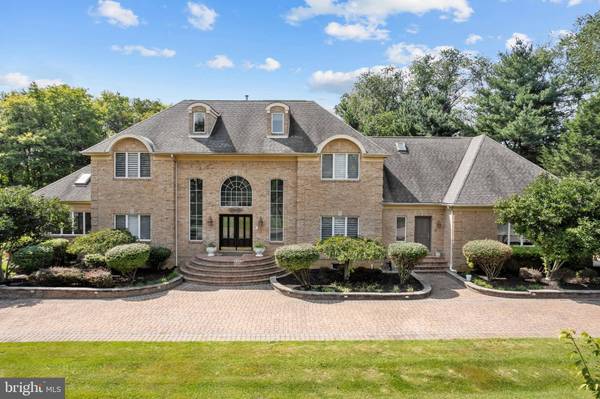 3 MANOR DR, Westampton, NJ 08060