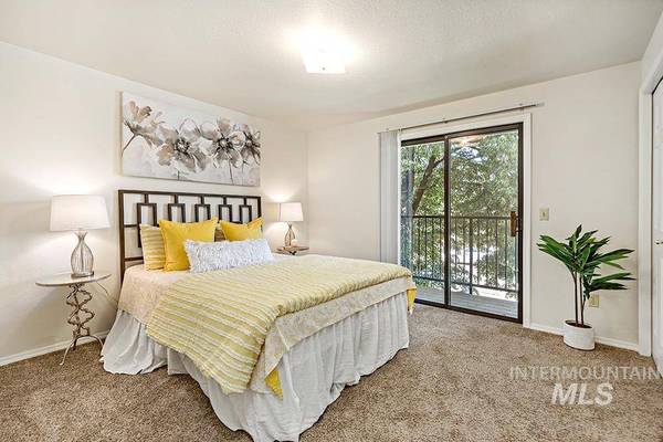 1974 E Old Saybrook Ln, Boise, ID 83706