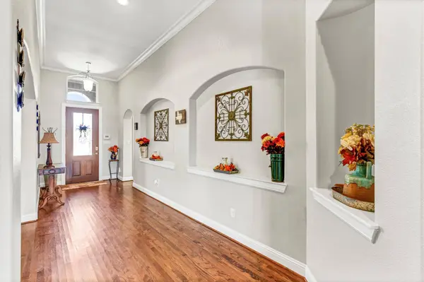 7223 Vienta Point, Grand Prairie, TX 75054