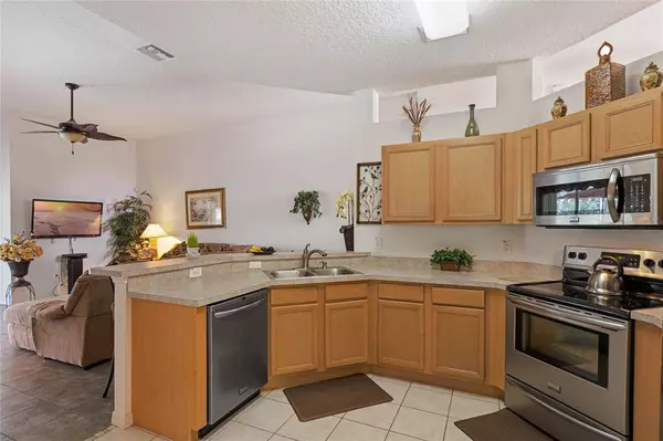 135 MINNIEHAHA CIR, Haines City, FL 33844