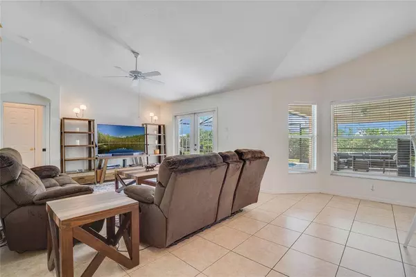 2009 RUBY RED BLVD, Clermont, FL 34714