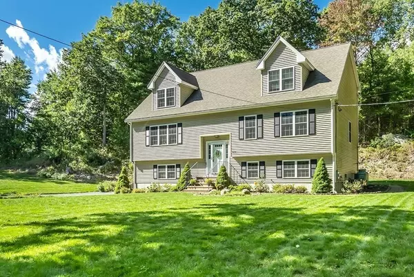 420 Andover St, Wilmington, MA 01887