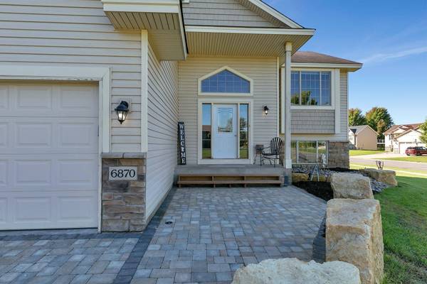 6870 169th LN NW, Ramsey, MN 55303