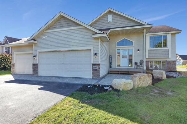 6870 169th LN NW, Ramsey, MN 55303