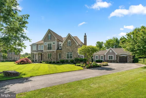 12201 RUNNING FENCE LN