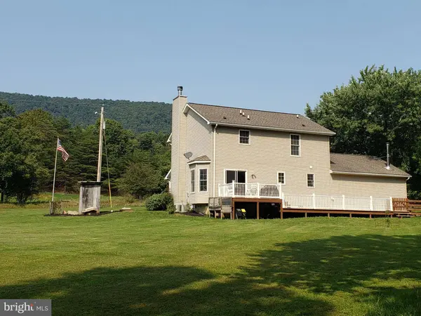 1088 ROCK GAP RD, Berkeley Springs, WV 25411