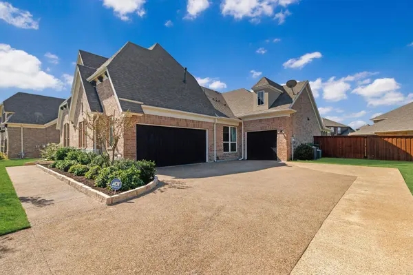 7223 Vienta Point, Grand Prairie, TX 75054