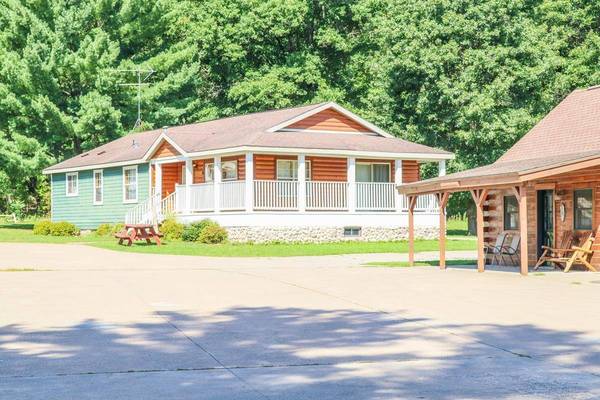 N1035 Riviera Ave, Dewhurst, WI 54456