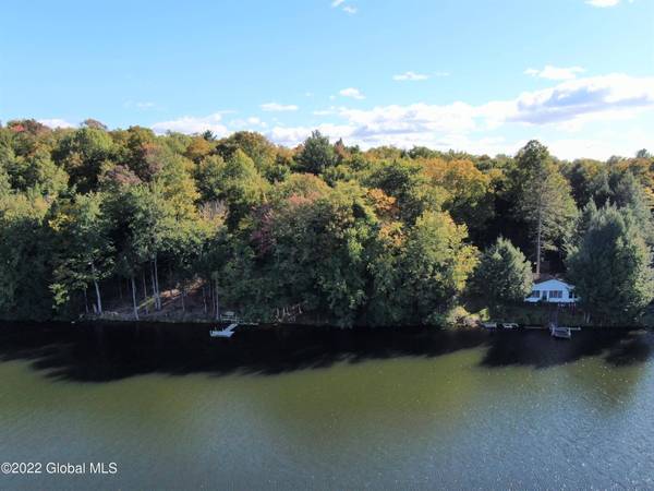 2690 May Road, Galway, NY 12074