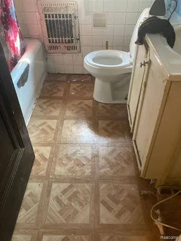 3241 COLLINGWOOD Street, Detroit, MI 48206