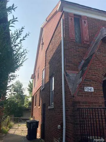 3241 COLLINGWOOD Street, Detroit, MI 48206