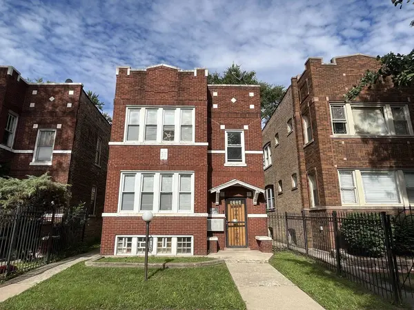 8124 S Manistee Avenue, Chicago, IL 60617