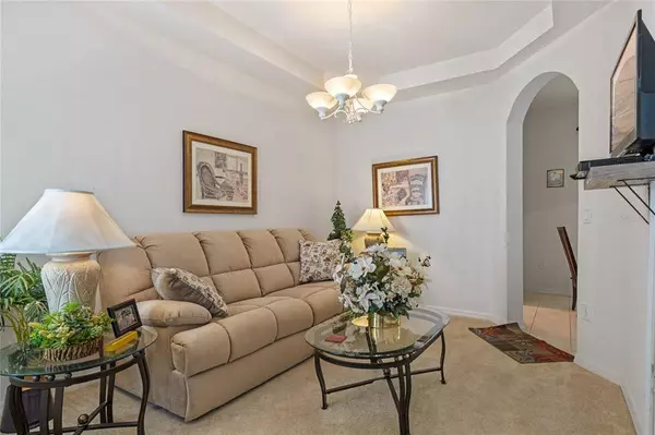 135 MINNIEHAHA CIR, Haines City, FL 33844