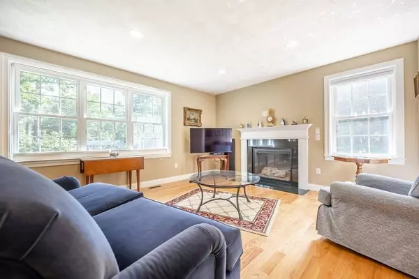 420 Andover St, Wilmington, MA 01887