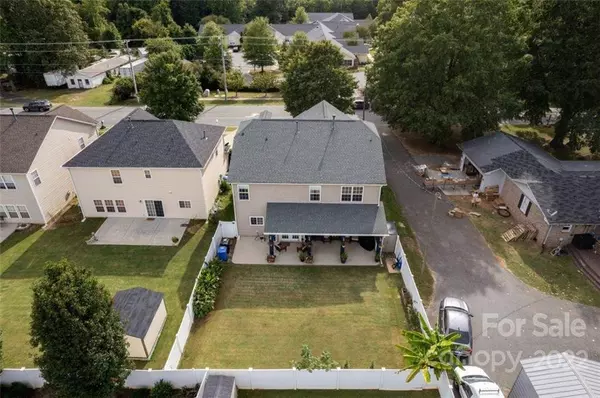 201 E Waterlynn RD, Mooresville, NC 28117