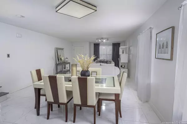 2310 BAXTER STA, San Antonio, TX 78245-3674