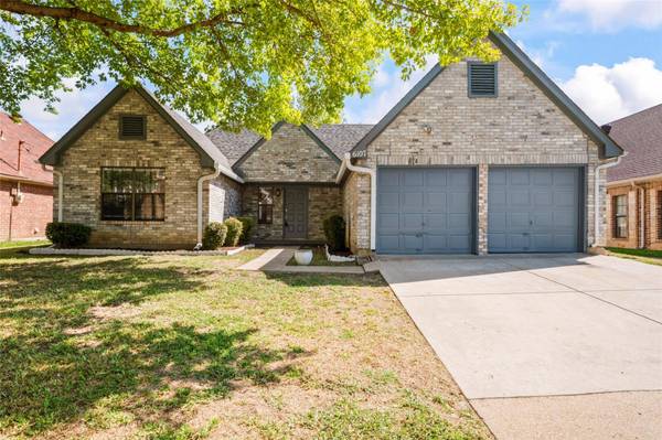 6107 Meadowside Trail