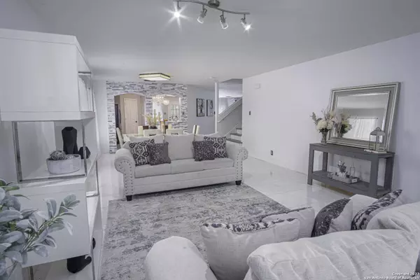 2310 BAXTER STA, San Antonio, TX 78245-3674