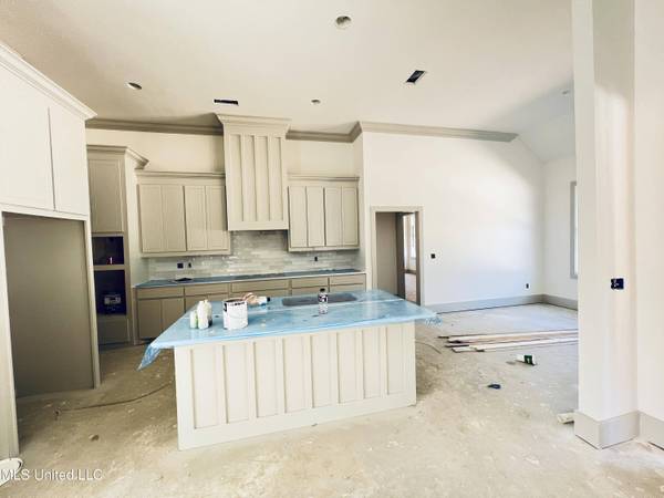 1656 Old Lake Road, Brandon, MS 39042