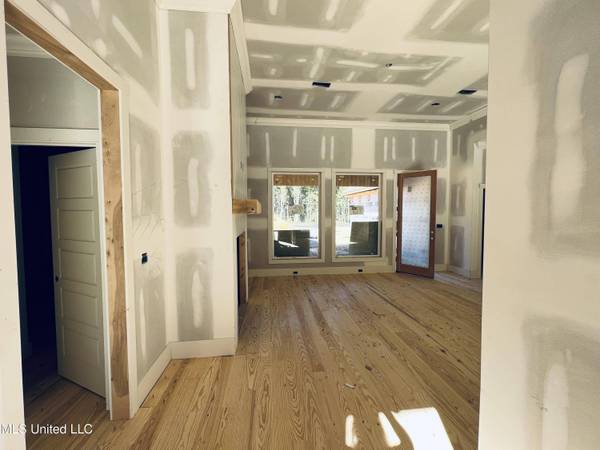 1626 Old Lake Road, Brandon, MS 39042