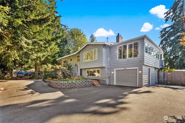 7828 201st ST SW, Edmonds, WA 98026