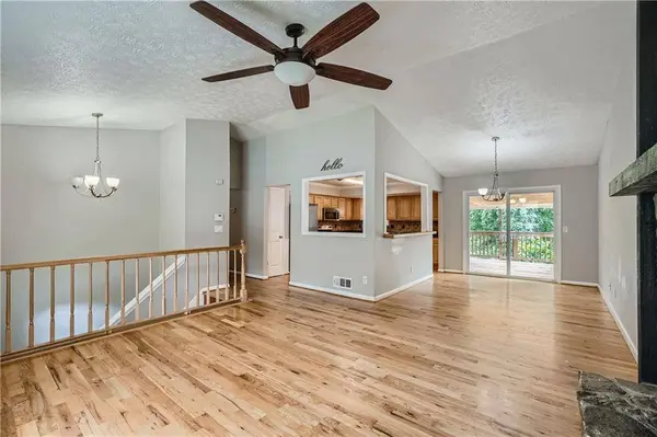 1073 Park Forest CT NW, Lilburn, GA 30047