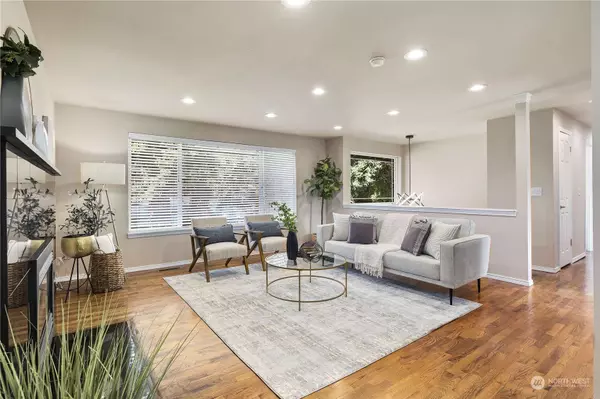 7828 201st ST SW, Edmonds, WA 98026