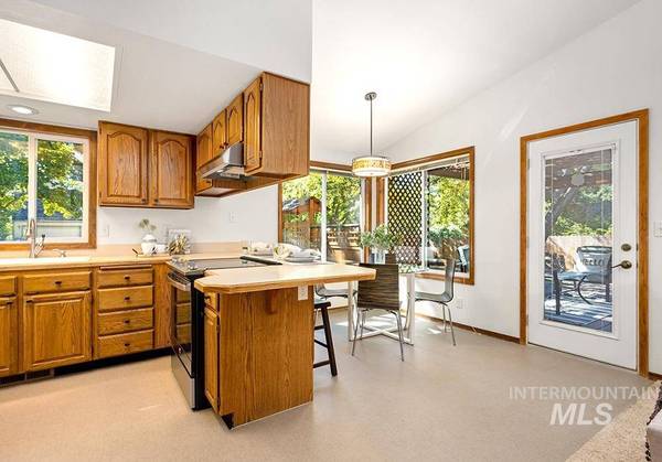 5110 W Bainbridge Ct, Boise, ID 83703