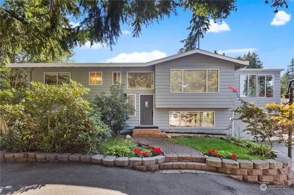 7828 201st ST SW, Edmonds, WA 98026