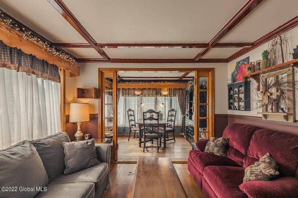 22 Fairmont Avenue, Amsterdam, NY 12010