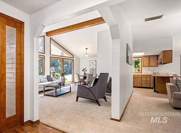 5110 W Bainbridge Ct, Boise, ID 83703