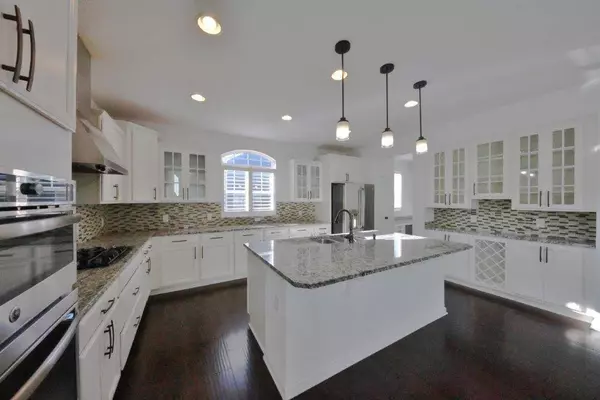 15625 Slip Anchor LN, Fishers, IN 46040