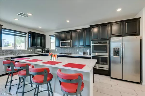 713 Foreign Reef Way, Las Vegas, NV 89138