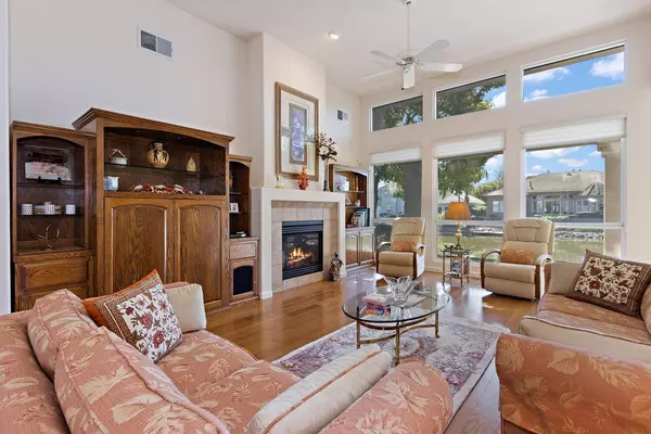 62 Watershore CIR, Sacramento, CA 95831