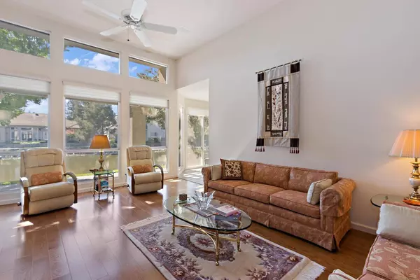 62 Watershore CIR, Sacramento, CA 95831