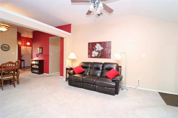 5805 Colebrook Court, Arlington, TX 76017