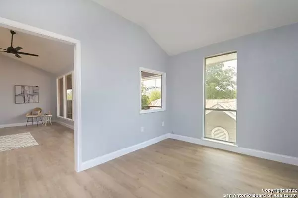 212 IDAHO, San Antonio, TX 78203-1008