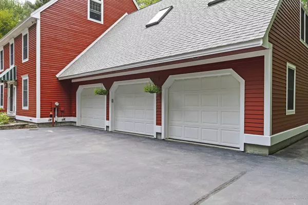 219 Hearthside Road, Standish, ME 04084