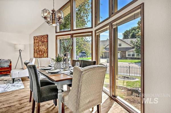 3270 W Agate Ct, Boise, ID 83705