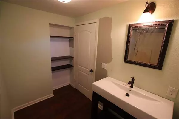 210 Wimer ST, Knob Noster, MO 65336