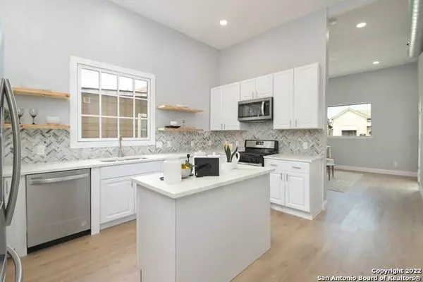 212 IDAHO, San Antonio, TX 78203-1008