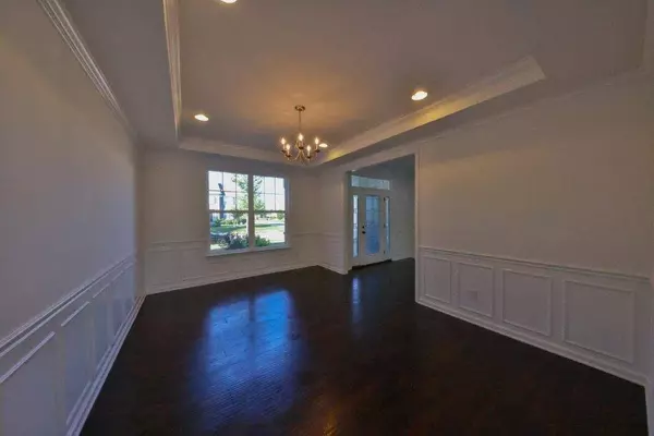 15625 Slip Anchor LN, Fishers, IN 46040