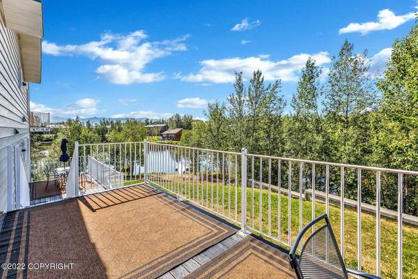1090 E Lake Shore Avenue #3, Wasilla, AK 99654
