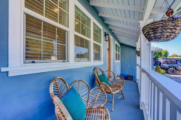 328 Del Rosa Way, San Mateo, CA 94403