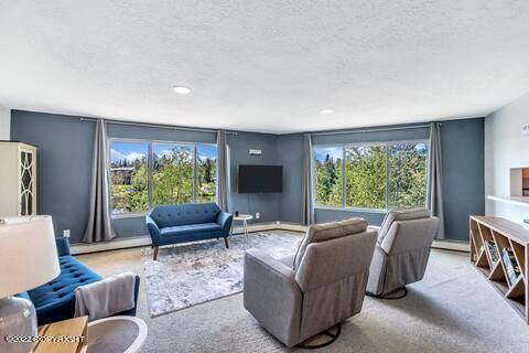 1090 E Lake Shore Avenue #2, Wasilla, AK 99654